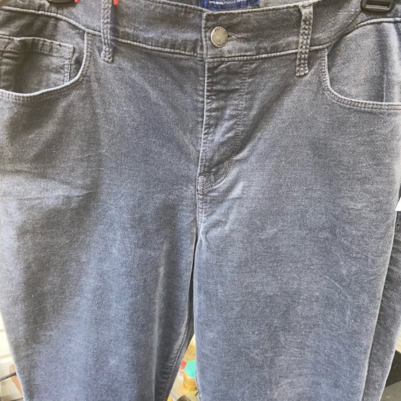 NWT Grey Rockstar Velvet-Touch Old Navy Pants - Size 12 - Picture 5 of 5